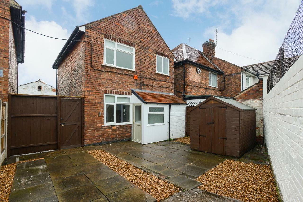 Cosy House In The Heart Of Beeston With Free Parking And Wifi Villa Nottingham Buitenkant foto