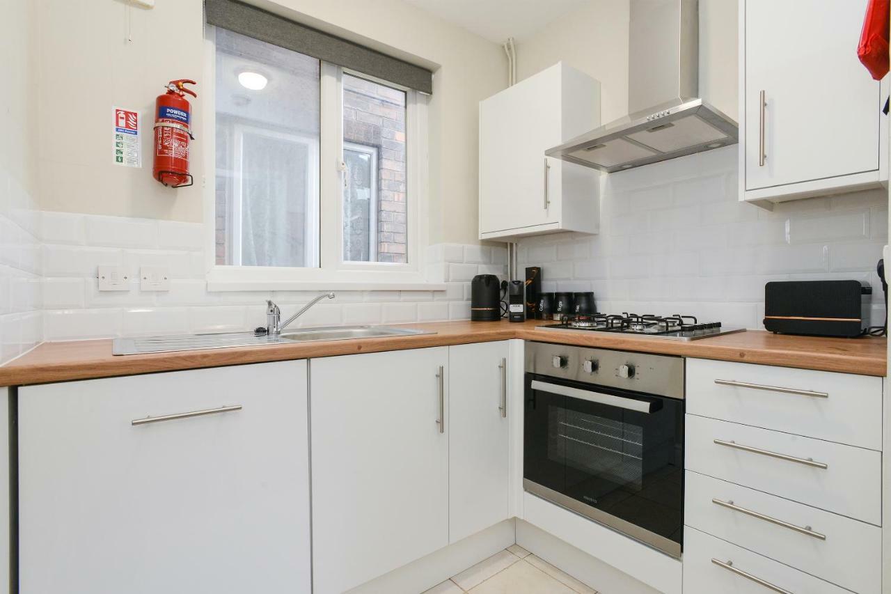 Cosy House In The Heart Of Beeston With Free Parking And Wifi Villa Nottingham Buitenkant foto